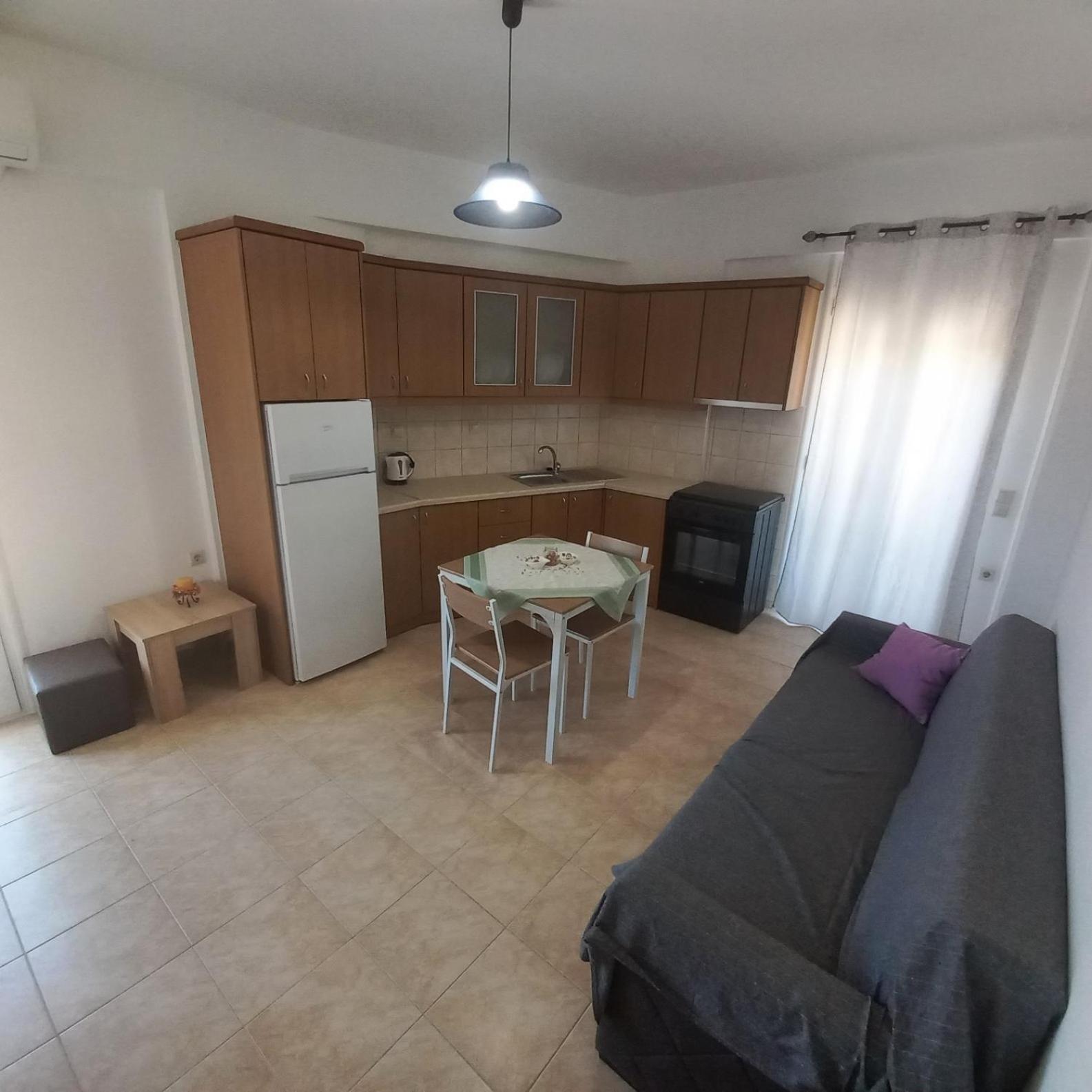 Central Rooms Makrýgialos Екстериор снимка